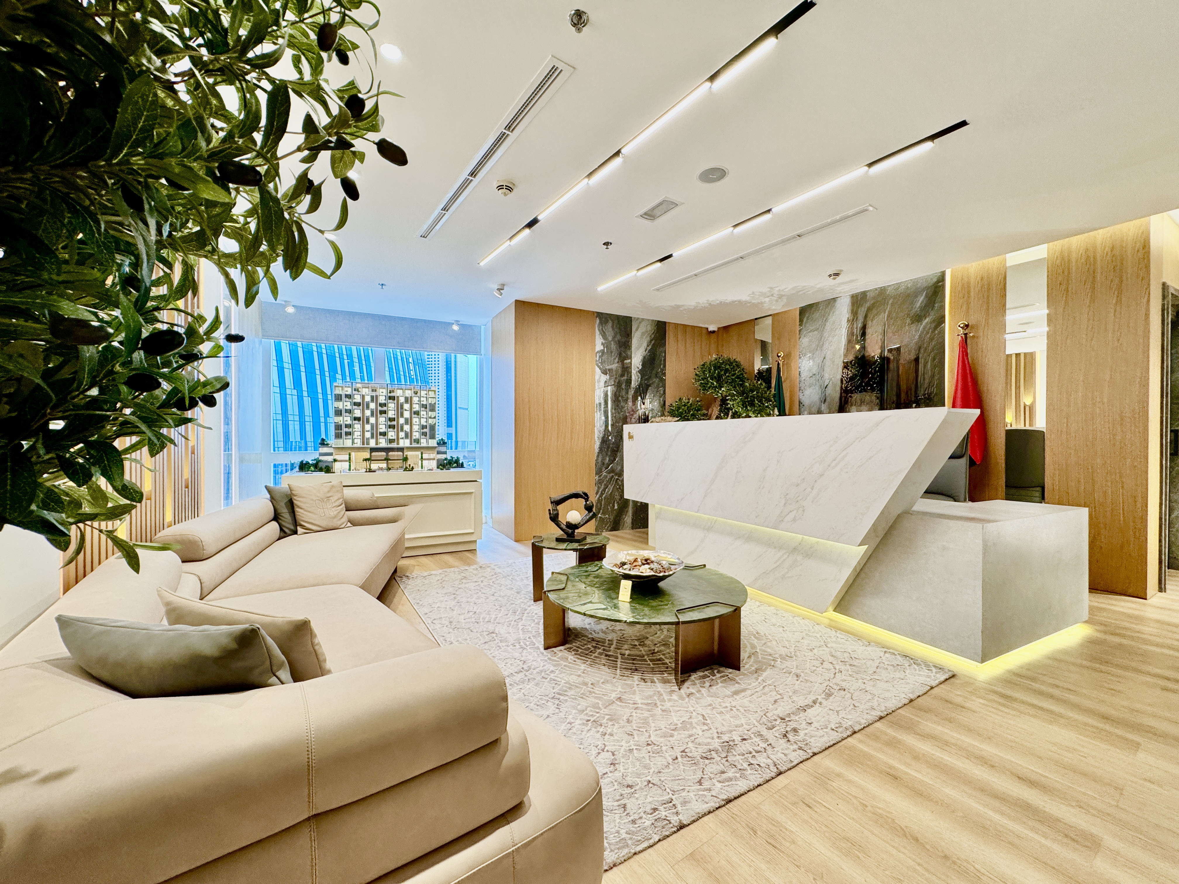 Furnished | Prestigious Location | 8 Parkings