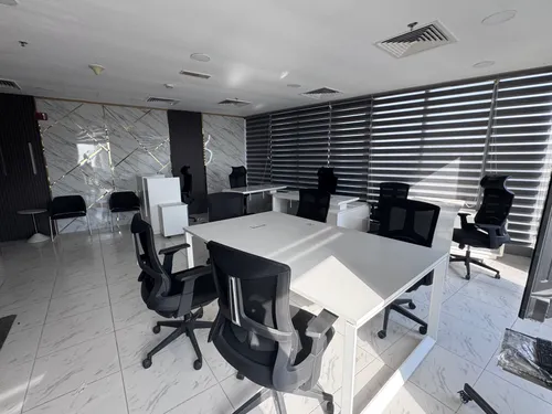 Vacant Office | High Floor | Furnished Unit