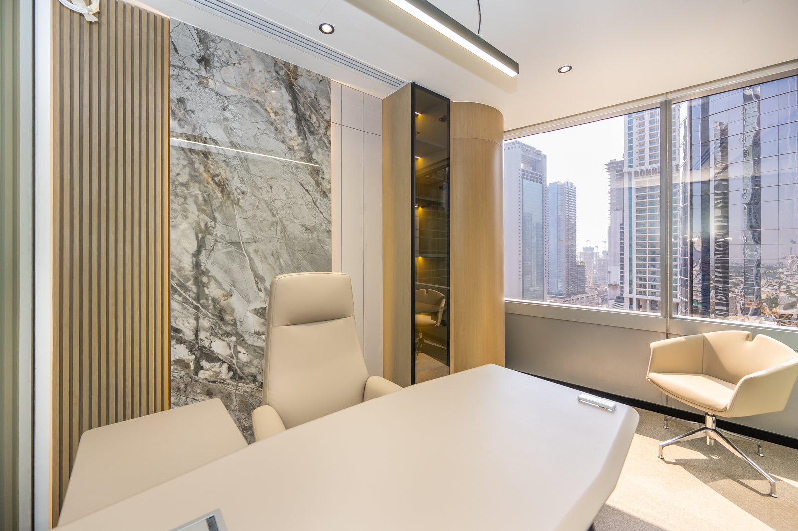 Fully Furnished | Prime Location | Signature Unit