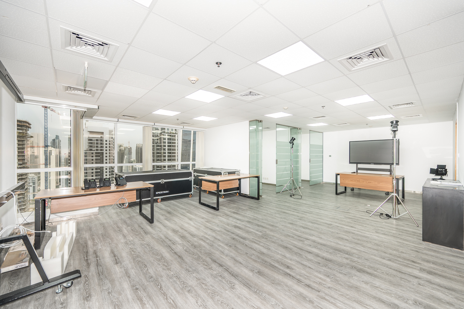 HIGH FLOOR | JBC5 OFFICE | LAKE VIEW | FURNISHED