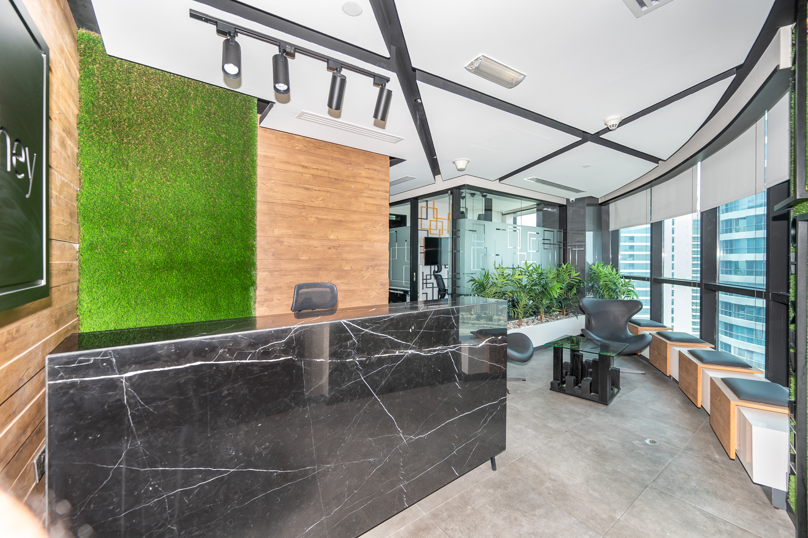 Office for rent in Jumeirah Bay X3 at 180,000 AED per year