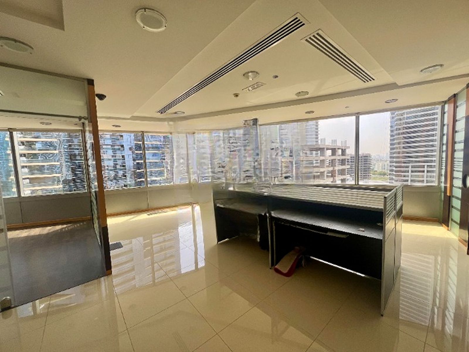 Vacant | Lake View | 2 Parking | JLT Expert | DMCC
