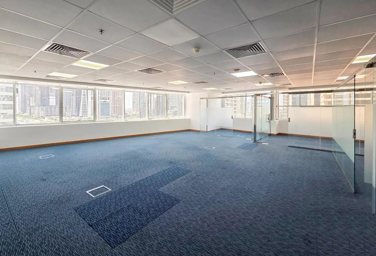 Fitted | Partitioned | Close To Metro | Vacant