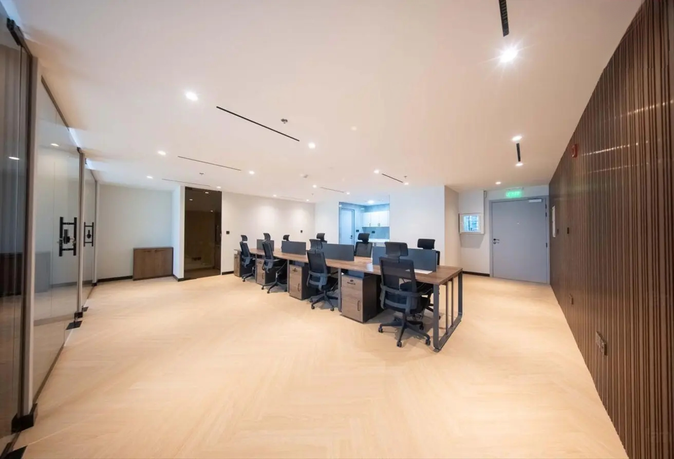 Office Space | Furnished | 10 Parking