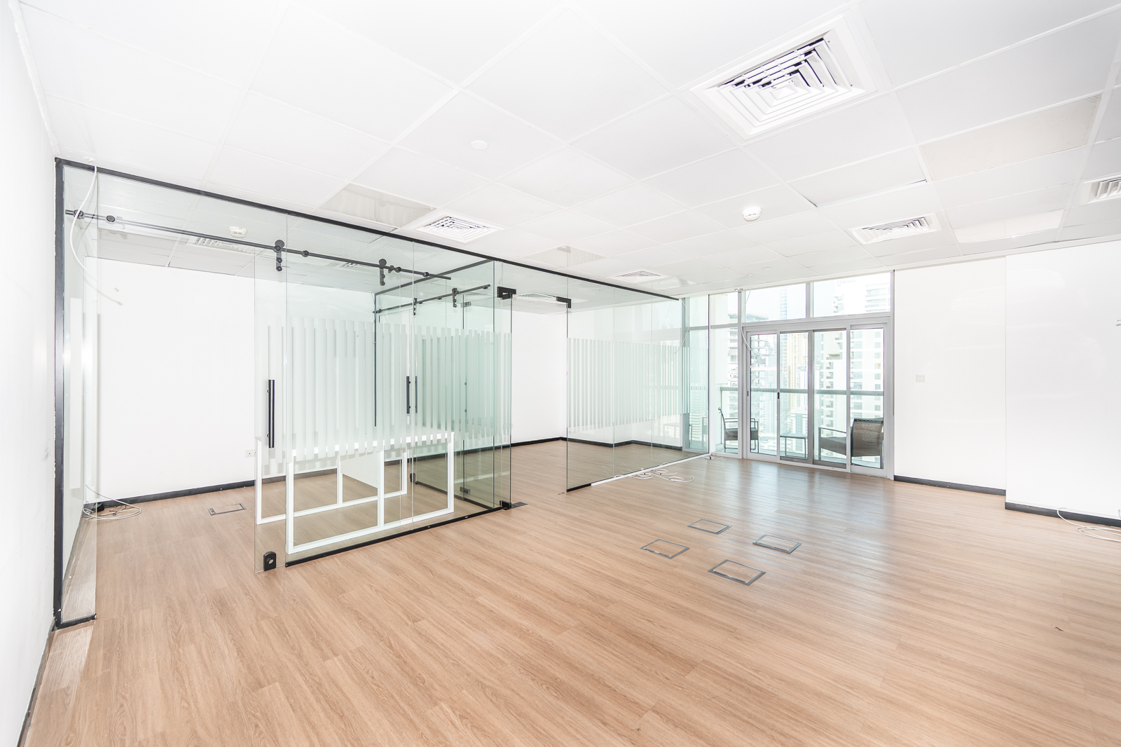 Lake View | Expandable | High Floor | Well Fitted