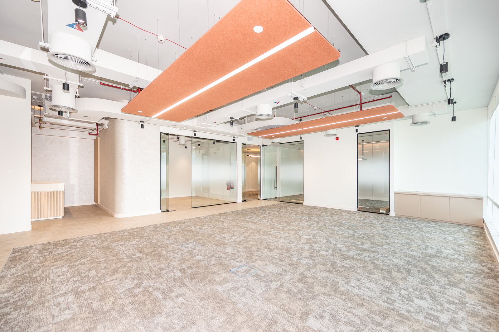 Brand New Fitted | Grade A | High Floor
