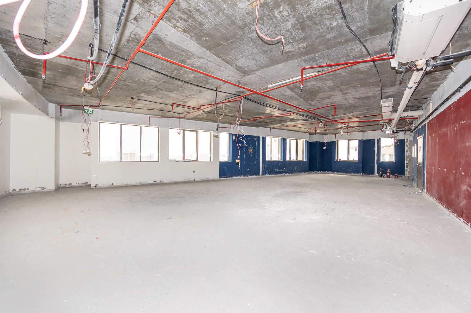 Prime Location | Grace Period | 4 Bays | Fitout Ok