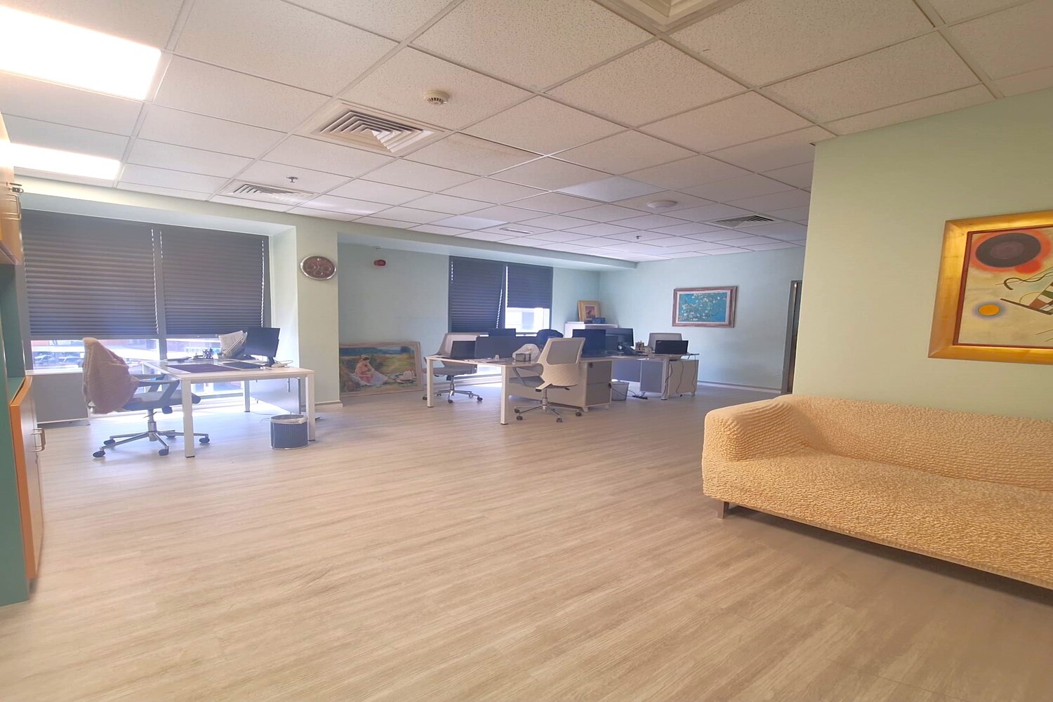 DIP | Fitted Office DED License | 1 Parking Space