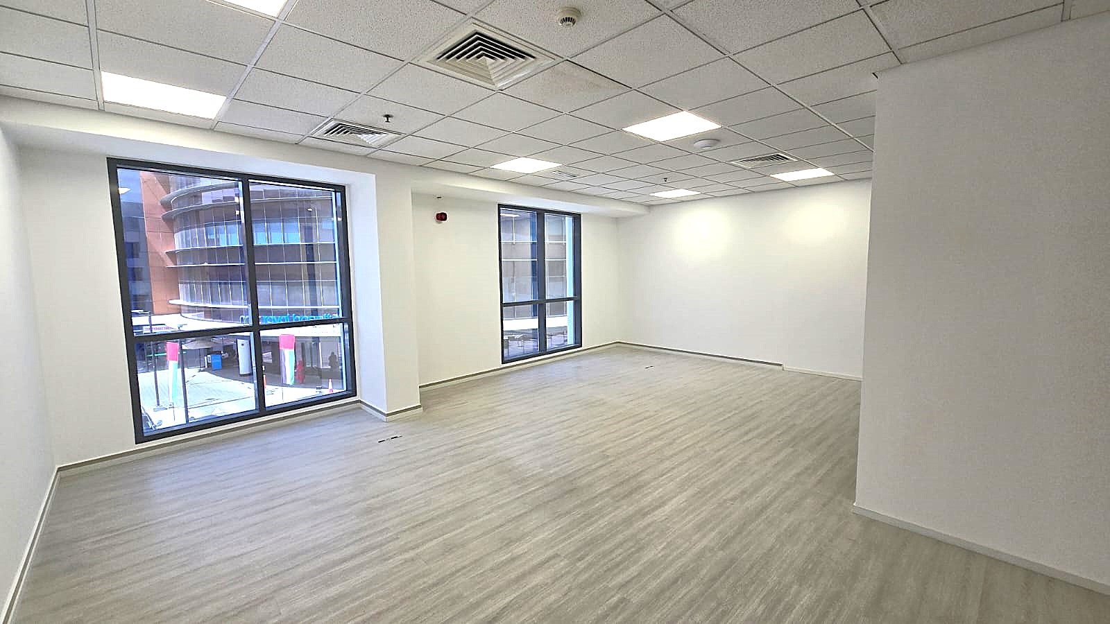 Office for rent in The European Business Centre at 32 AED per year