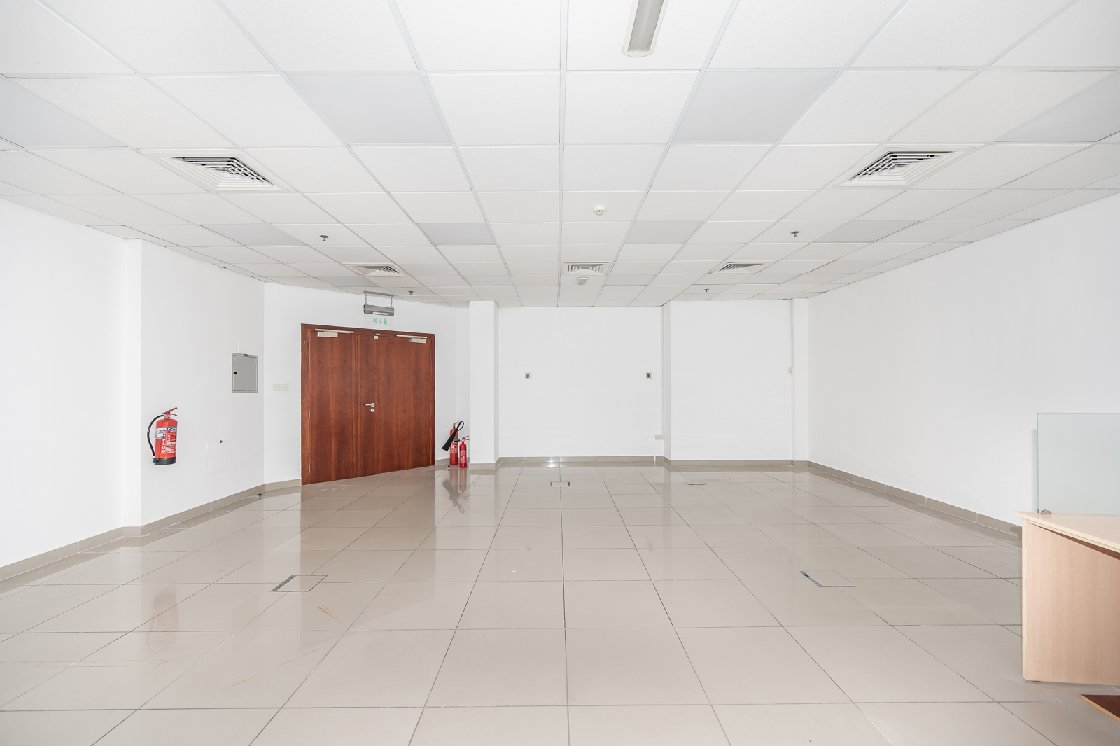 https://storage.engageplatform.ai/crc/properties/images/EP-0392827/1g8RB16QY2zXN2PniCYL6EpZNYHmco5XsbsjrAjG.jpg