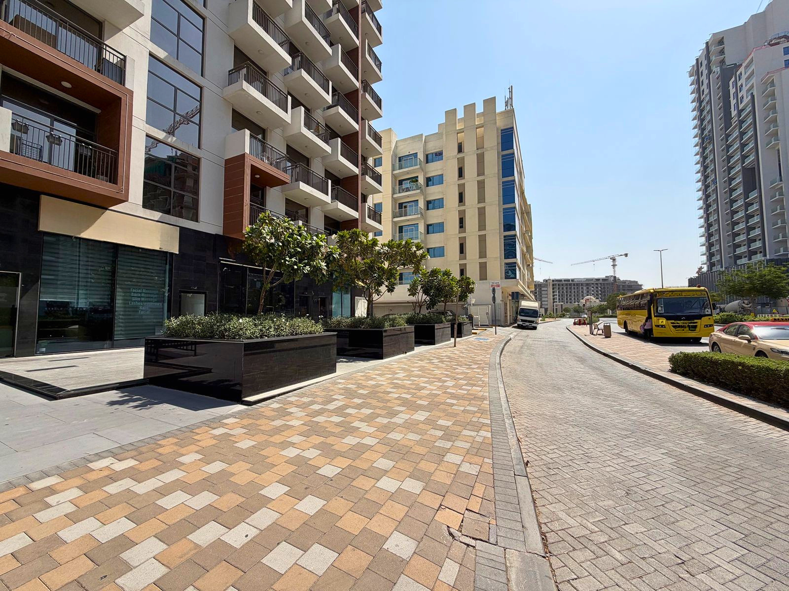 Road Facing | Vacant or with 8% ROI