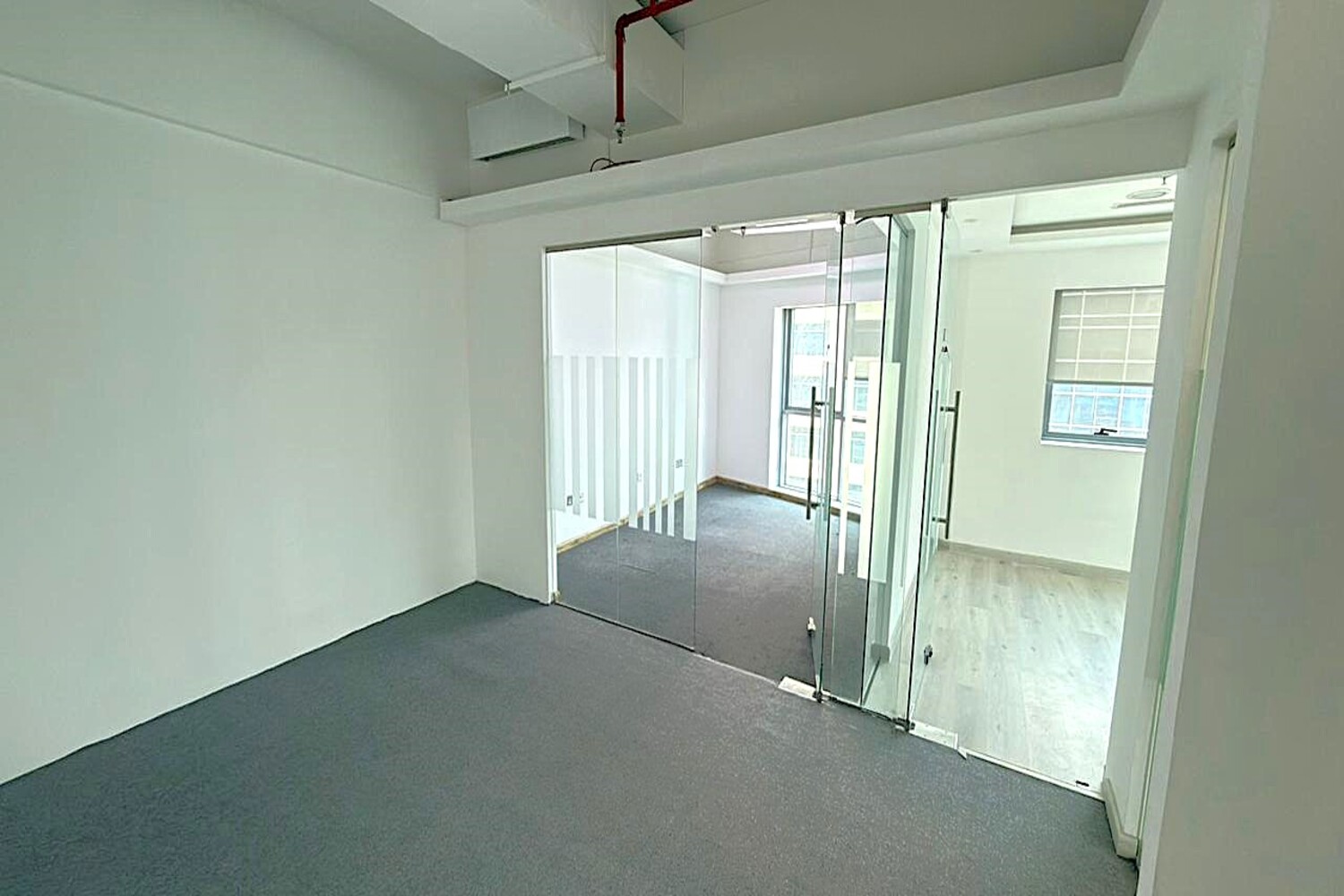 https://storage.engageplatform.ai/crc/properties/images/EP-0673049/VK99sGcYq1Zolg7ce0nXDZbeTWtwfv1jvTItSSUa.jpg