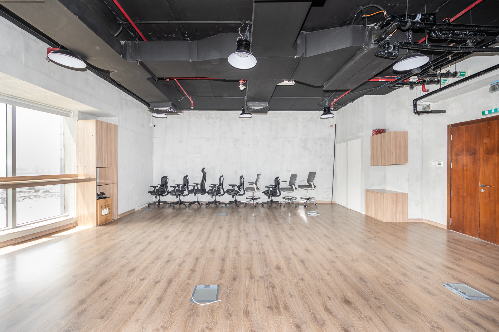 Office for rent in I Rise Tower at 159,791 AED per year