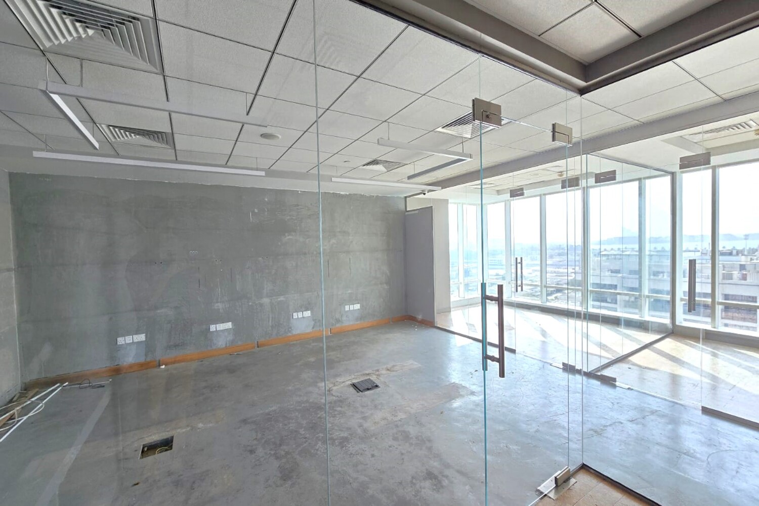 Ready To Move In | Office Space | Easy Access