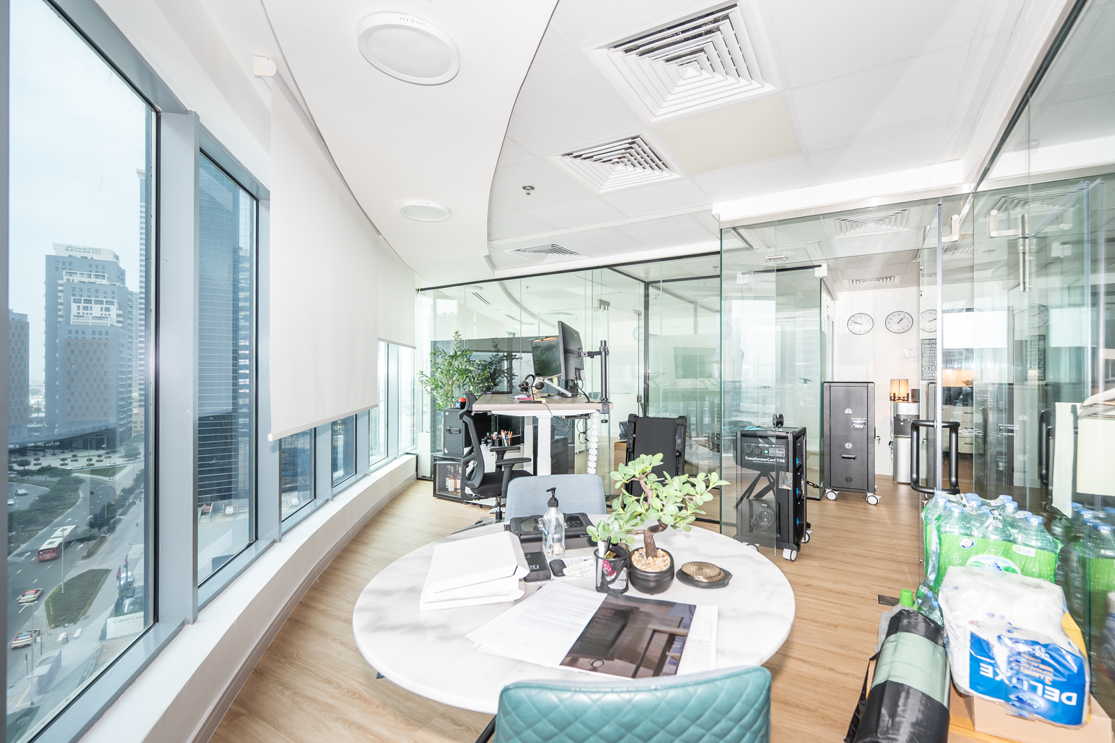 Office for rent in Xl Tower at 350,000 AED per year