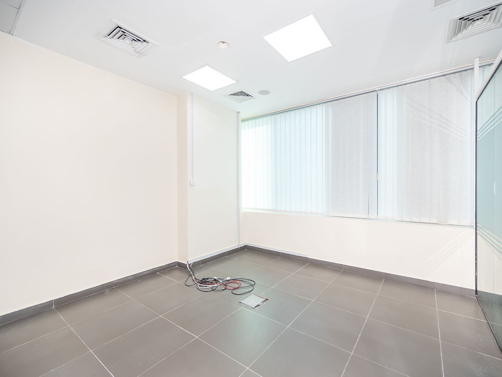 https://storage.engageplatform.ai/crc/properties/images/EP-1012744/LzbJuuY763nzUPiLVVsKSf8GoBg4WTtjI7NXEfR8.jpg