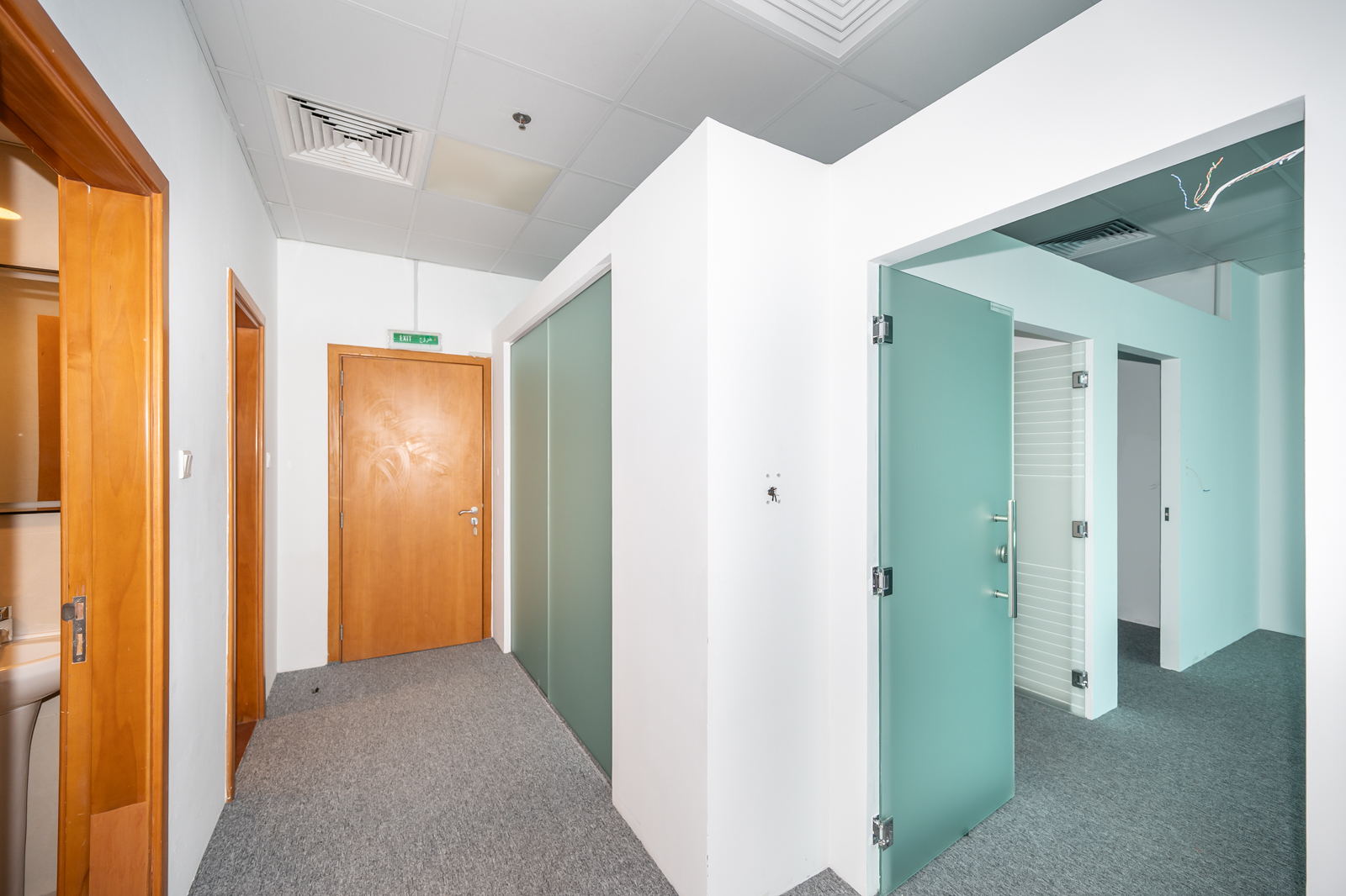 Bright Office | Fully Fitted | With Pantry