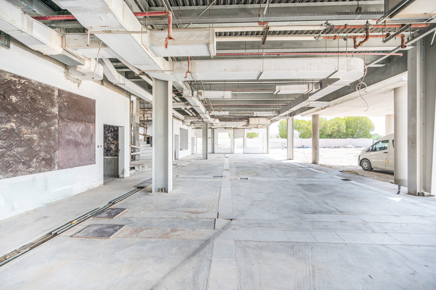 Warehouse cum office | 1478 KW Power | Loading bays