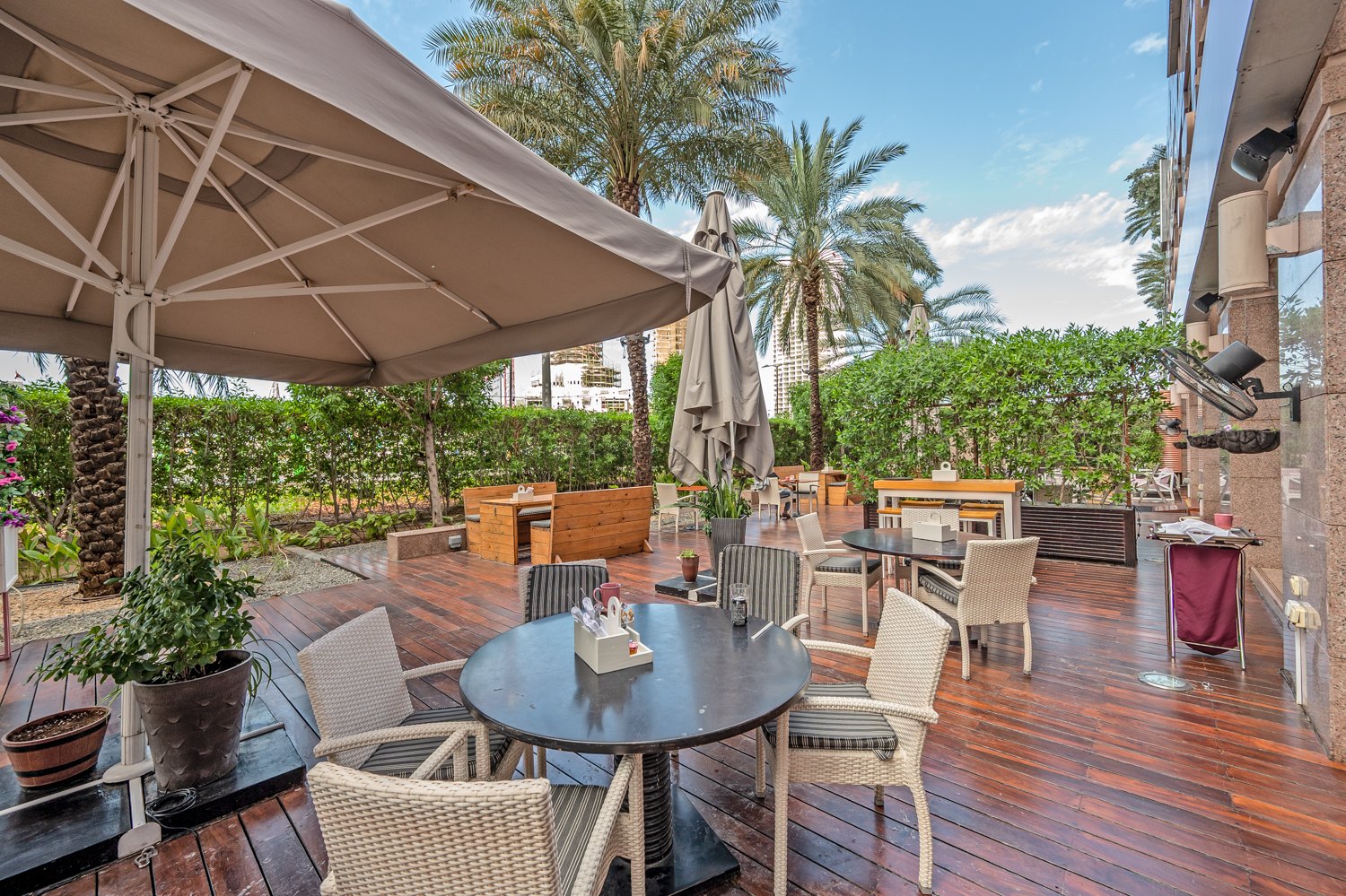 Licensed Restaurant | Terrace | Outdoor space