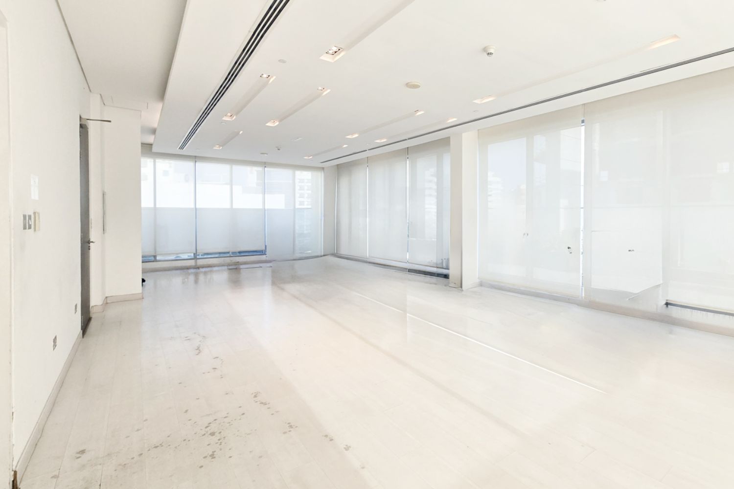 Private Washroom | Chiller Free Office | 1 Parking