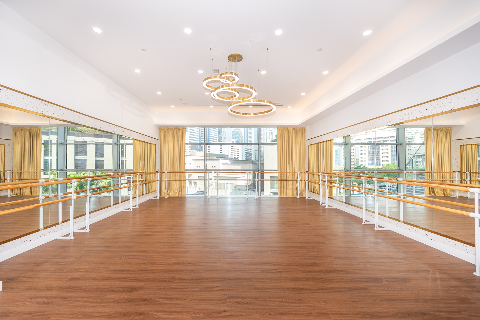 Premium Retail Space | 50 KW Powerload