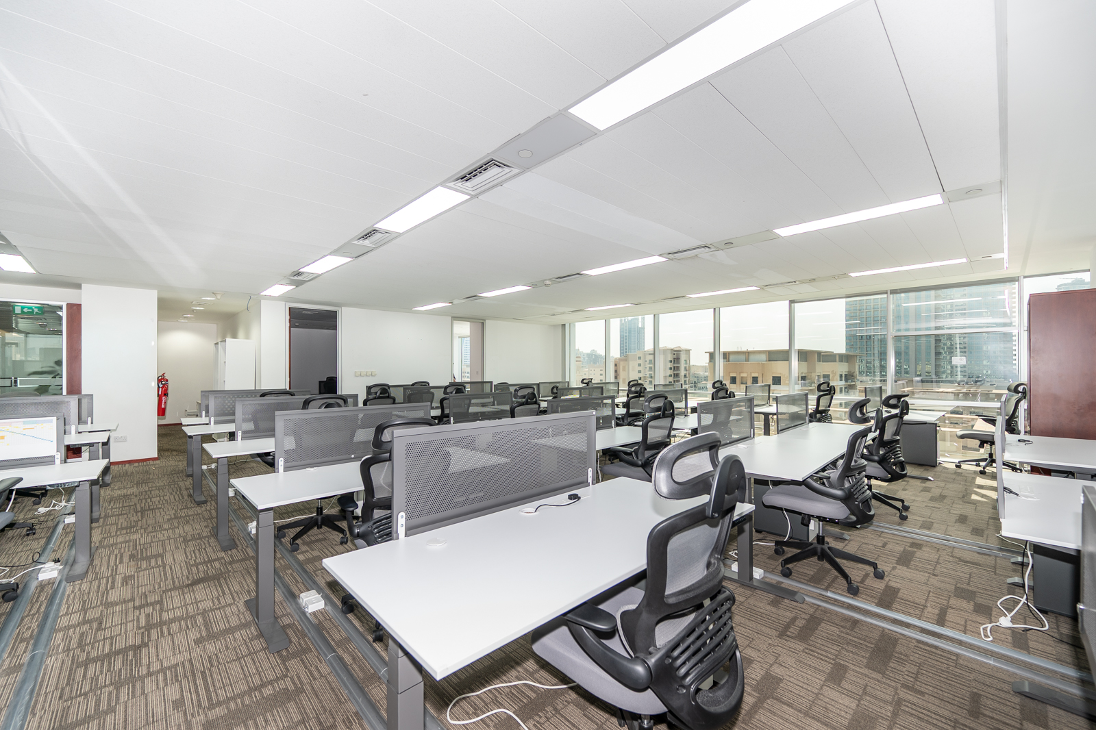 SPACIOUS FITTED OFFICE | GRADE A | WITH 6 PARKING