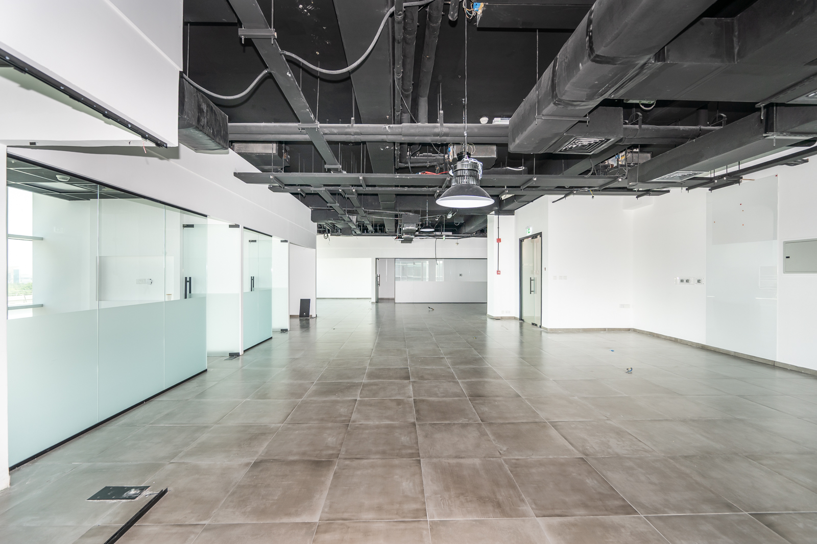 Bright Office | Open Plan | SZR View