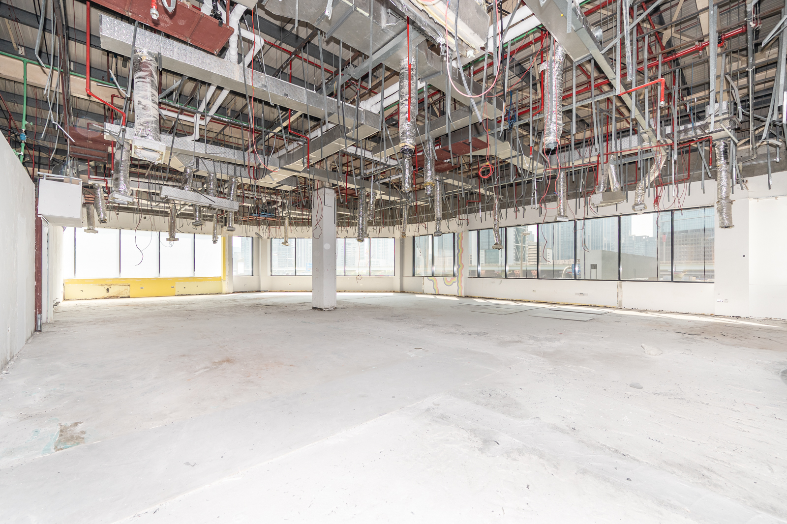 Retail for rent in Al Wasl Center at 673,800 AED per year