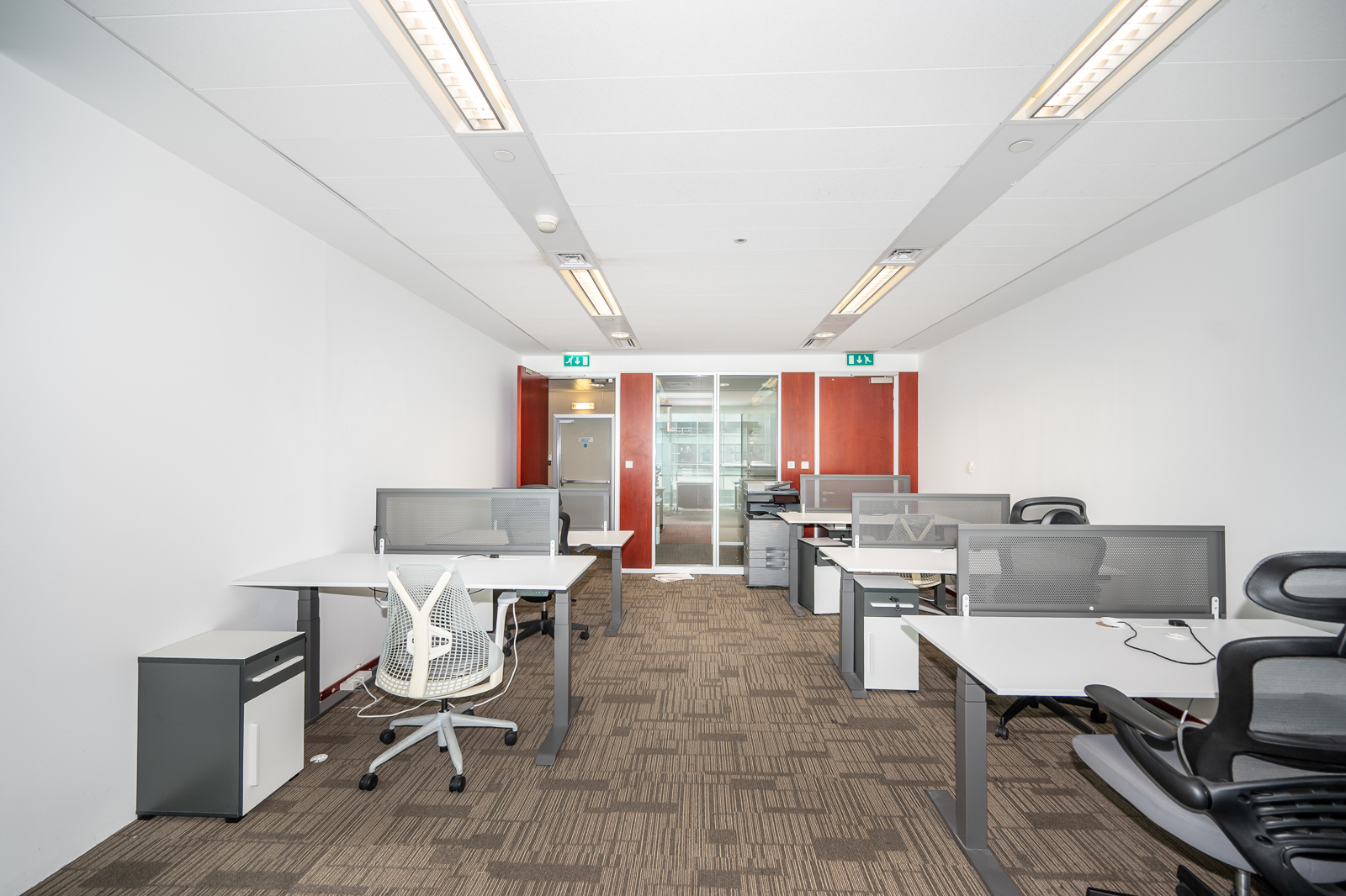 GRADE A BUILDING | FITTED OFFICE | W/ METRO ACCESS