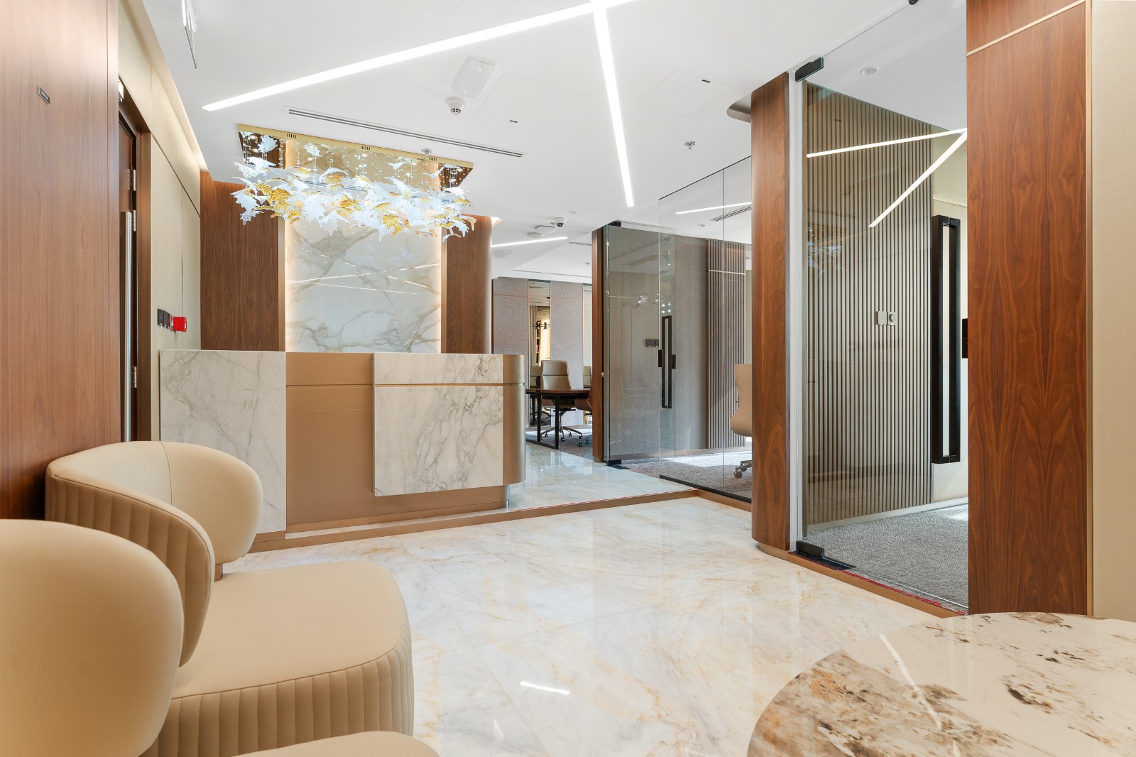 Luxury Furnished Office | Emirates Financial Tower