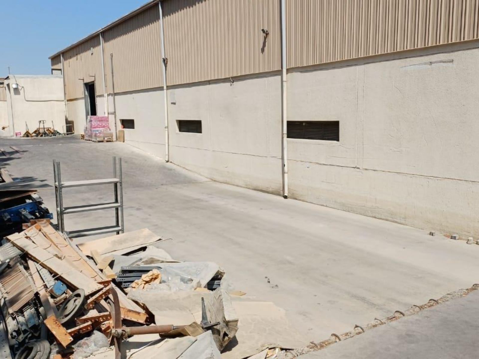 Warehouse for rent in Freezone South at 1,200,000 AED per year