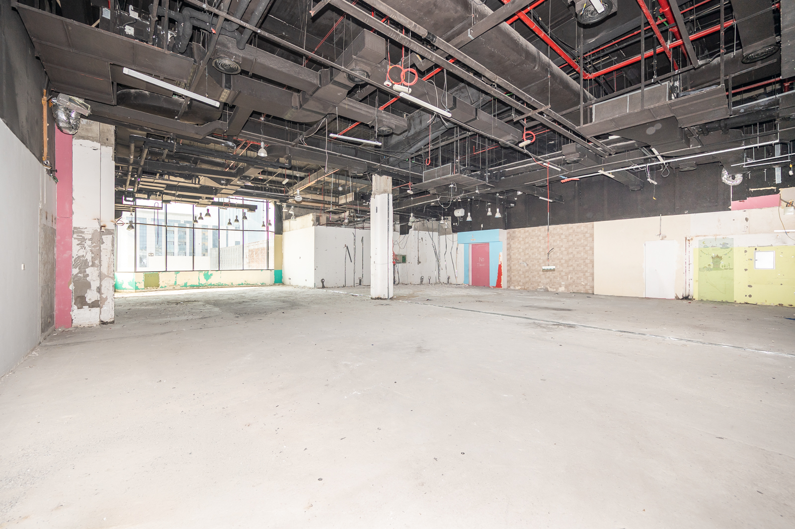 Retail for rent in Al Wasl Center at 1,362,600 AED per year