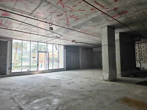 High Visibility | F&B Approved | 10 Parking Bays