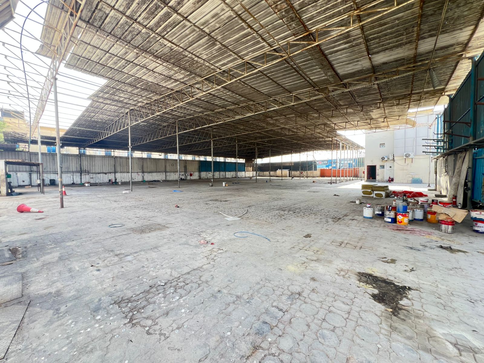 Warehouse for rent in Industrial Area 6 at 1,250,000 AED per year