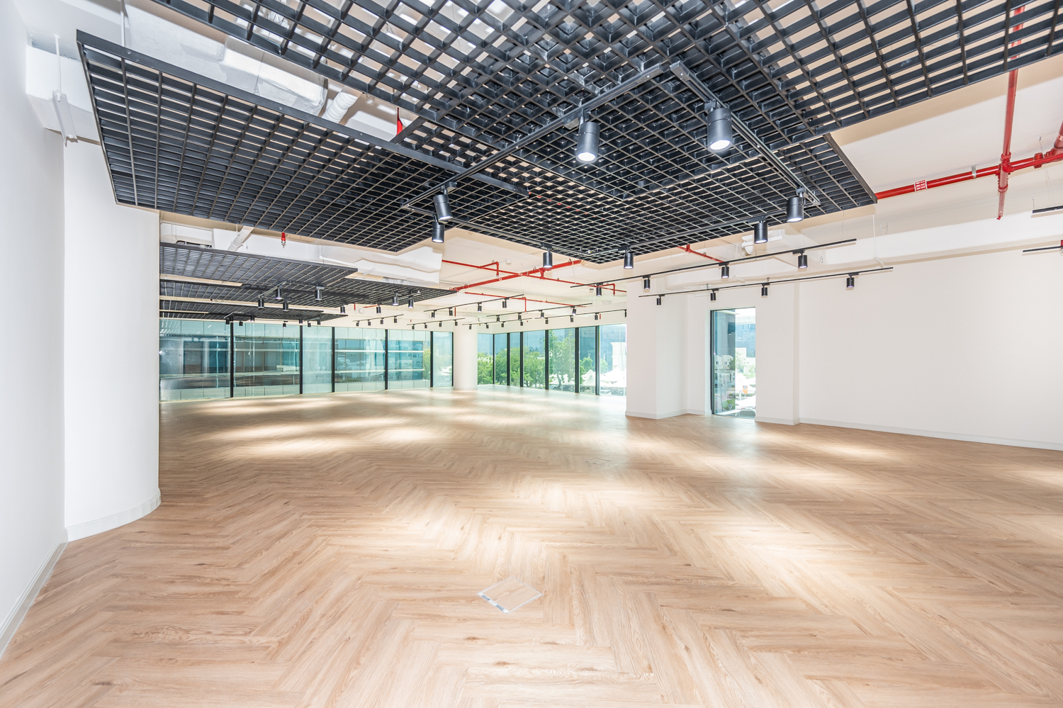 Spacious & Fitted | Office Space | 4 Parking Space