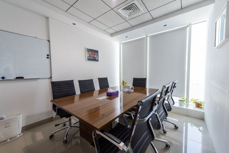 Floor | Unfurnished | 10 Parking