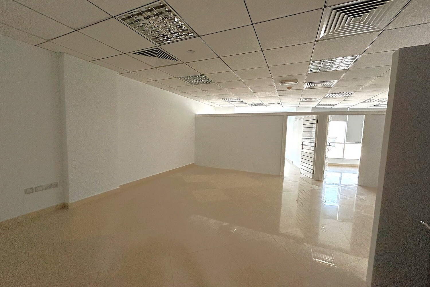https://storage.engageplatform.ai/crc/properties/images/EP-1628994/EvNon7gmQ3uenwRF5NTZdjOXOZwpzm0I7eqdhjCP.jpg