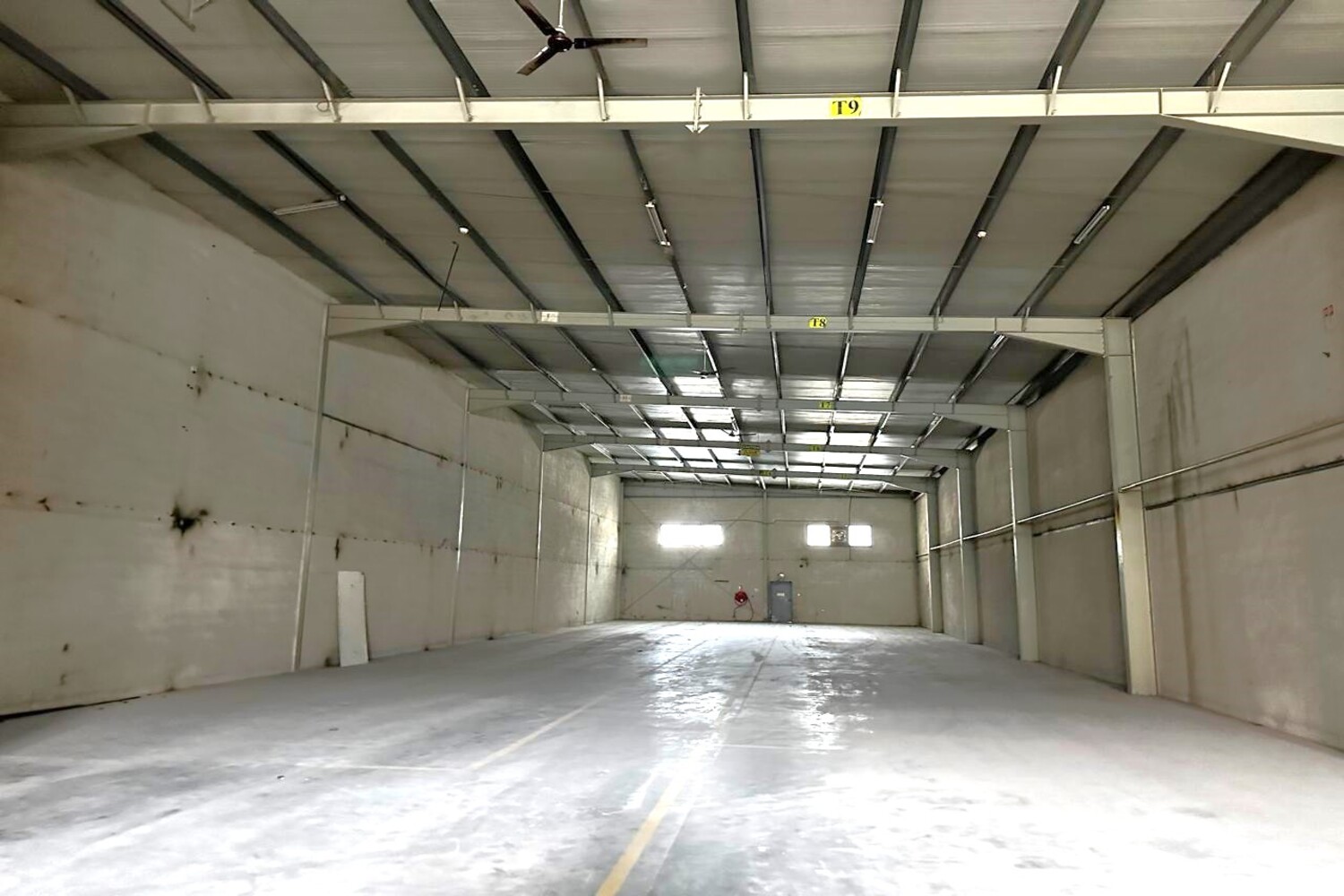 Warehouse for rent in Ras Al Khor Industrial 1 at 80 AED per year