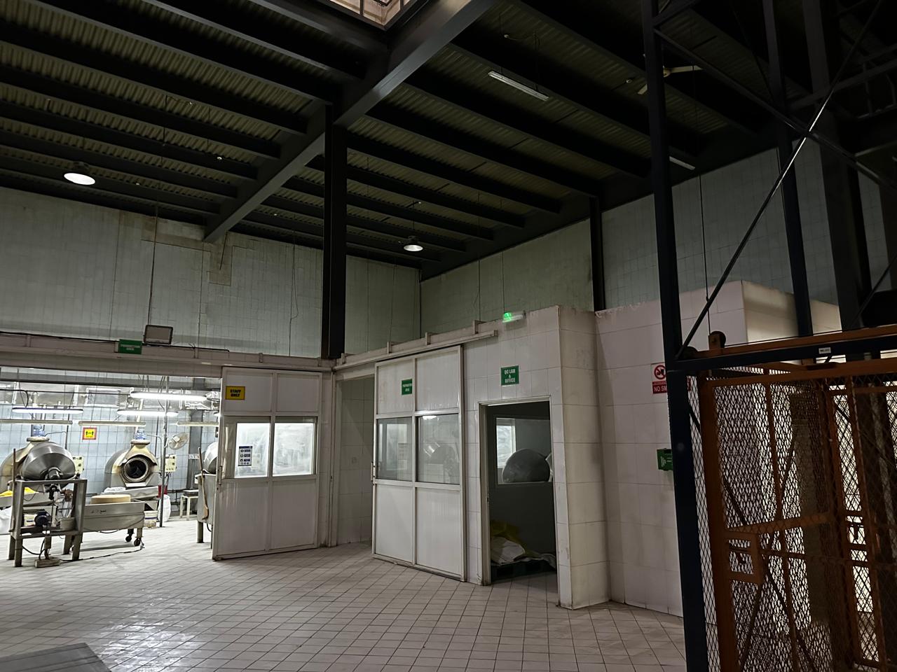 Warehouse for rent in Ras Al Khor Industrial 2 at 460,000 AED per year