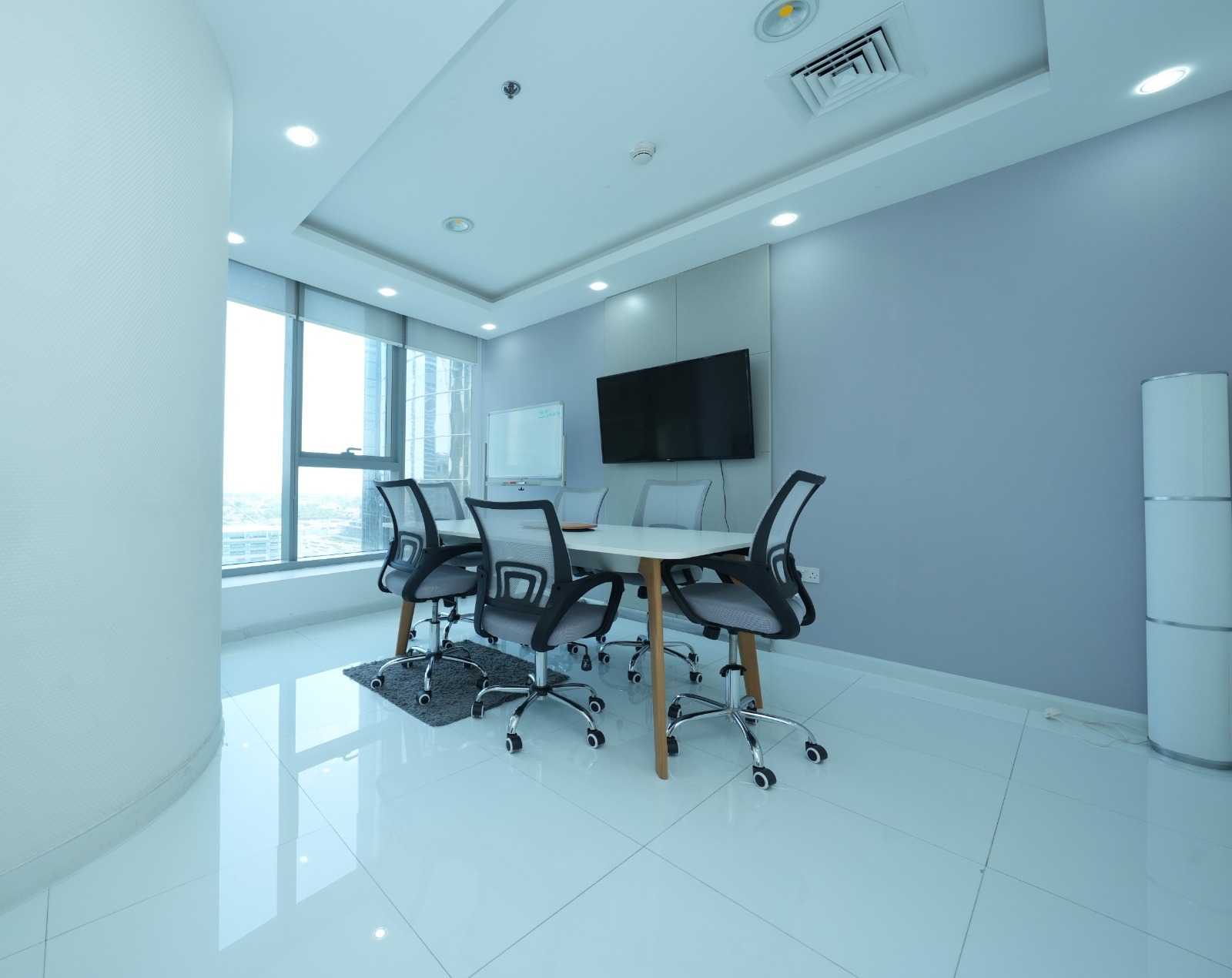 ELEVATE YOUR PRESENCE | READY SET UP FOR BUSINESS | MODERN AMENITIES
