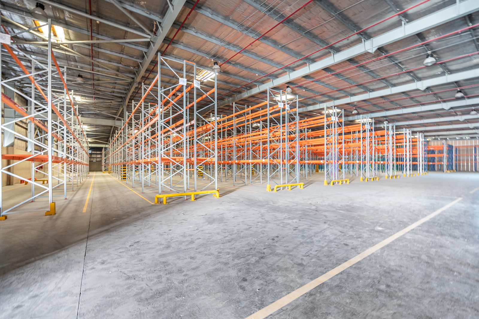 Warehouse for rent in Freezone North at 1,038,199 AED per year