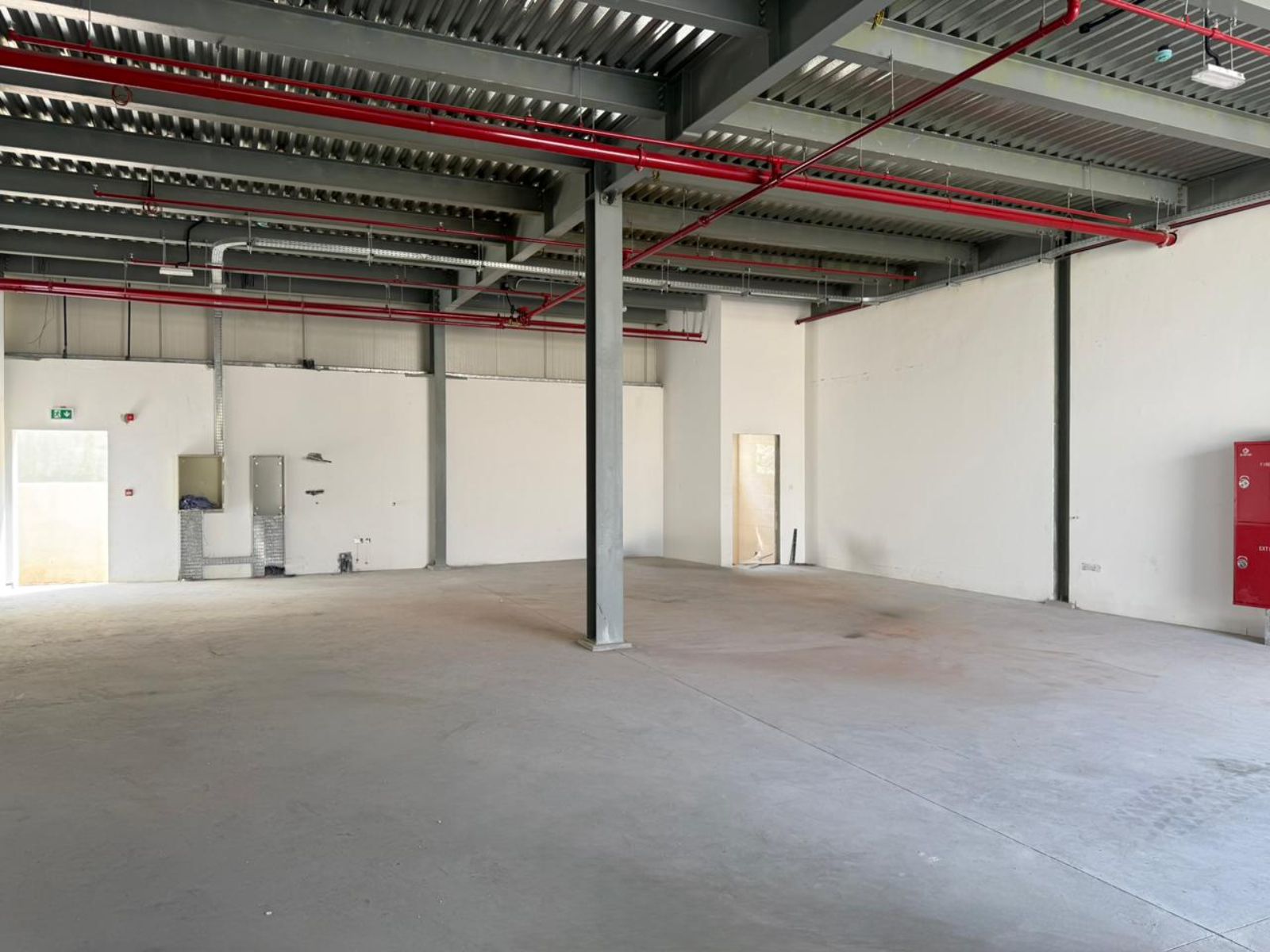 Warehouse for rent in Al Quoz Industrial Area 4 at 100 AED per year