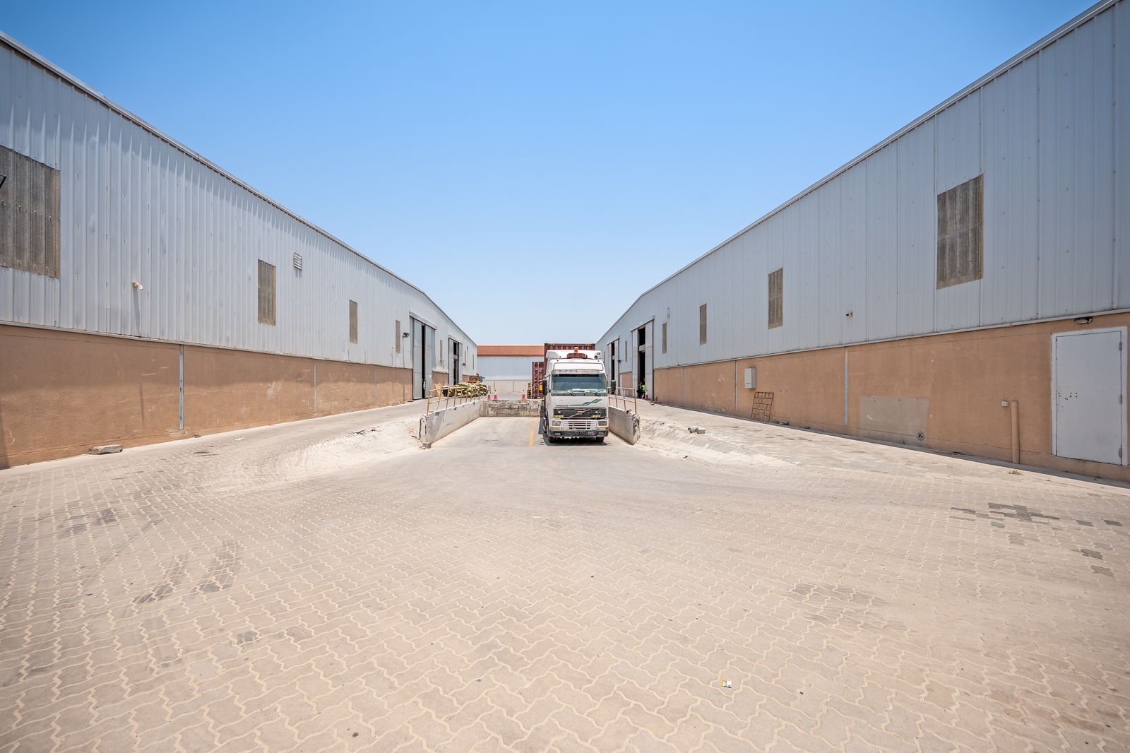 Prime Logistic | Massive Layout | Office (G+M)