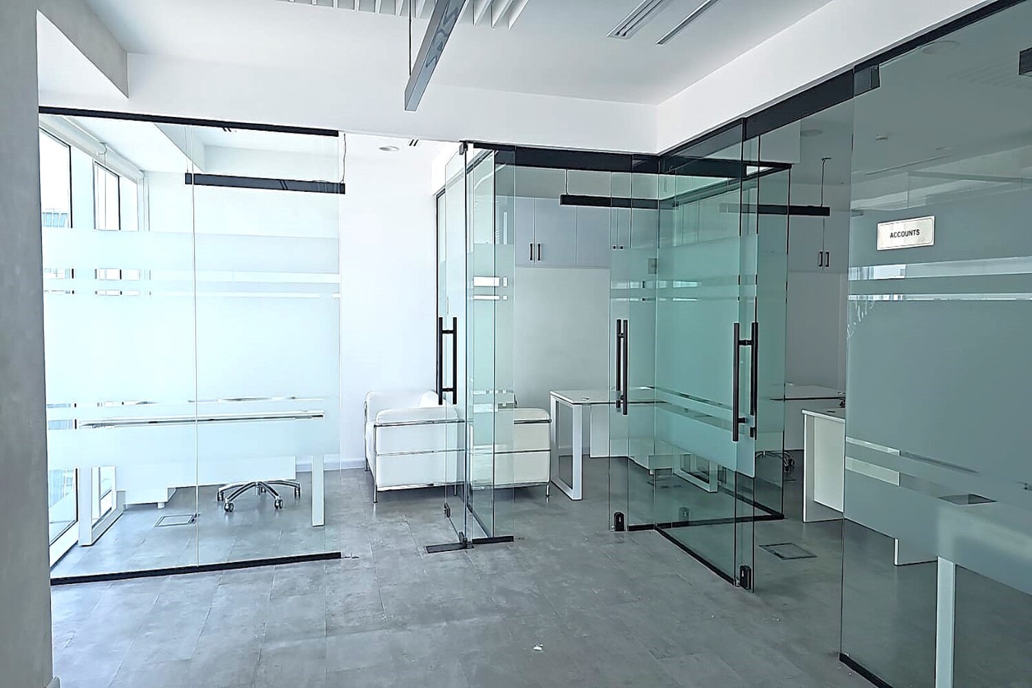 Office for rent in Single Business Tower at 739,350 AED per year