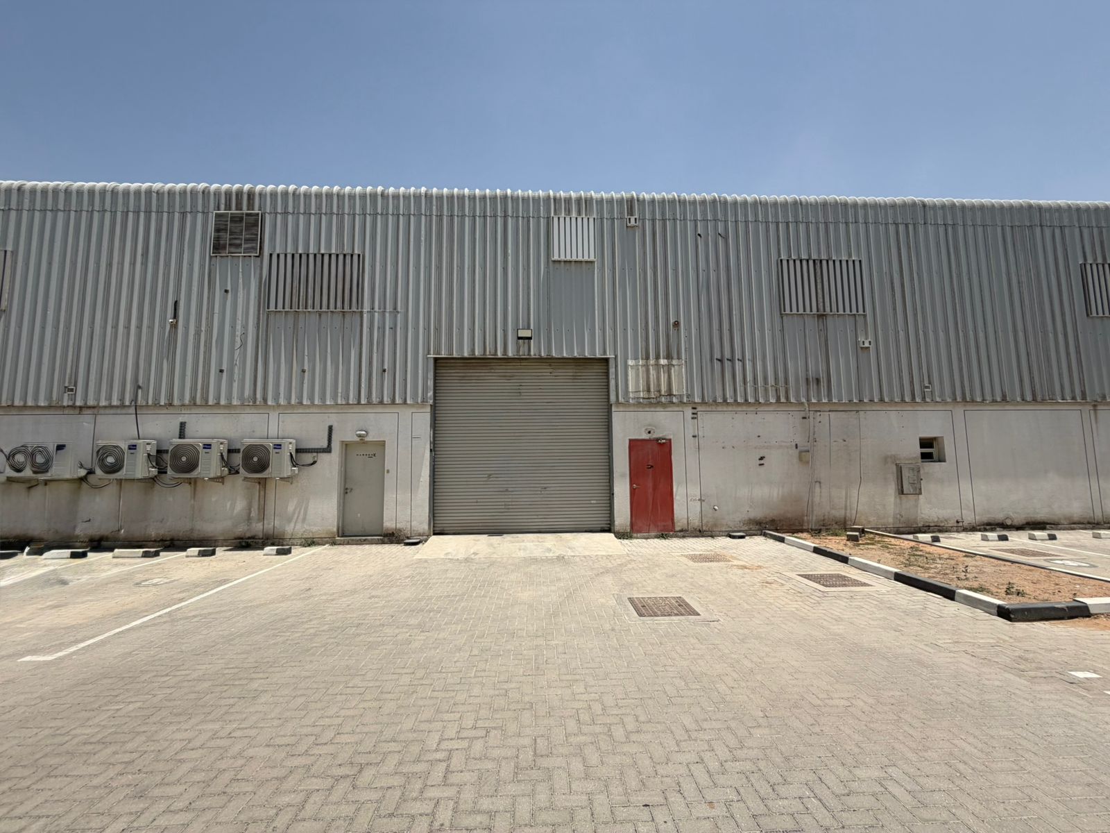 Warehouse for rent in Phase 2 at 886,100 AED per year