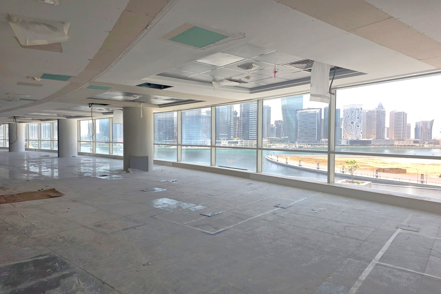 Office for rent in Blue Bay Tower at 15 AED per year