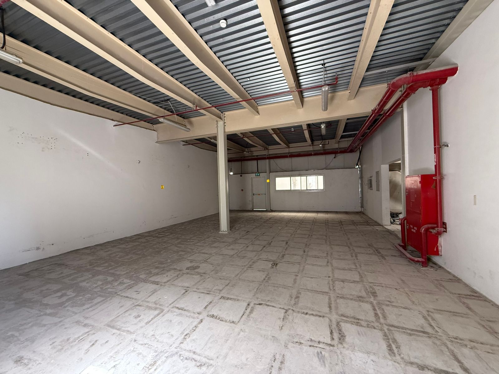 Warehouse for rent in Jebel Ali Industrial 1 at 299,088 AED per year