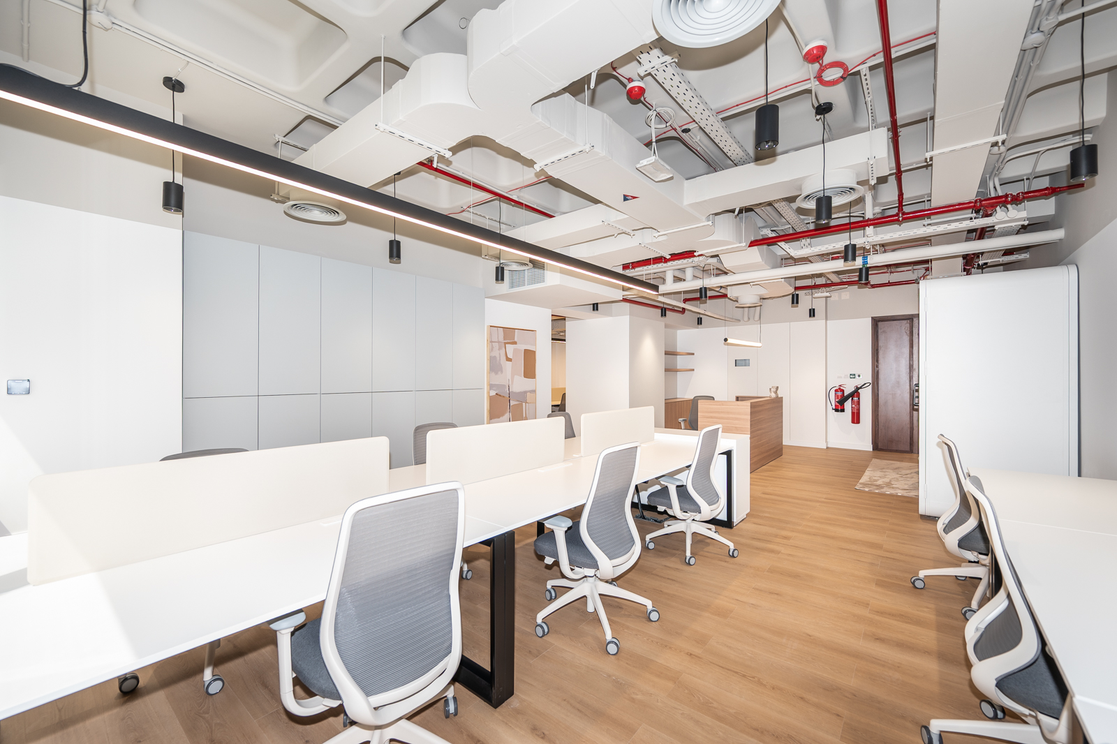 Office for rent in Millennium Plaza Hotel Y Commercial Tower at 828,450 AED per year