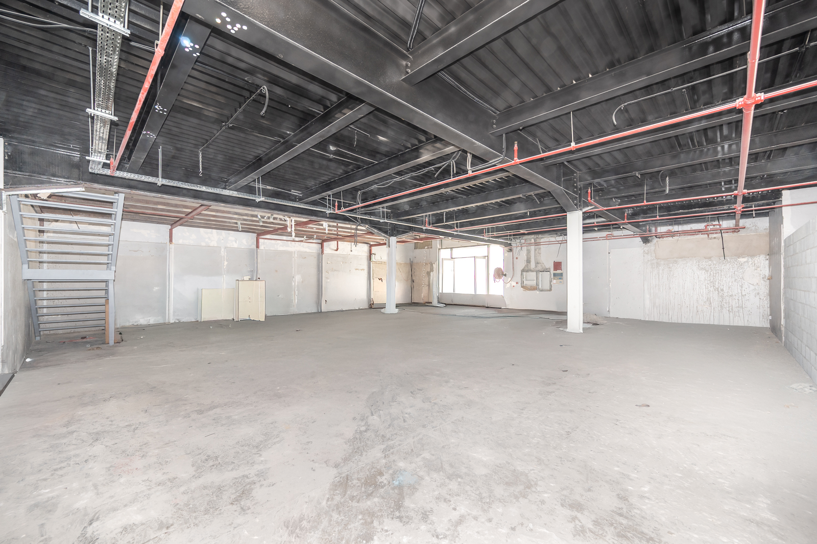 Warehouse for rent in Al Quoz Industrial Area 3 at 457,419 AED per year