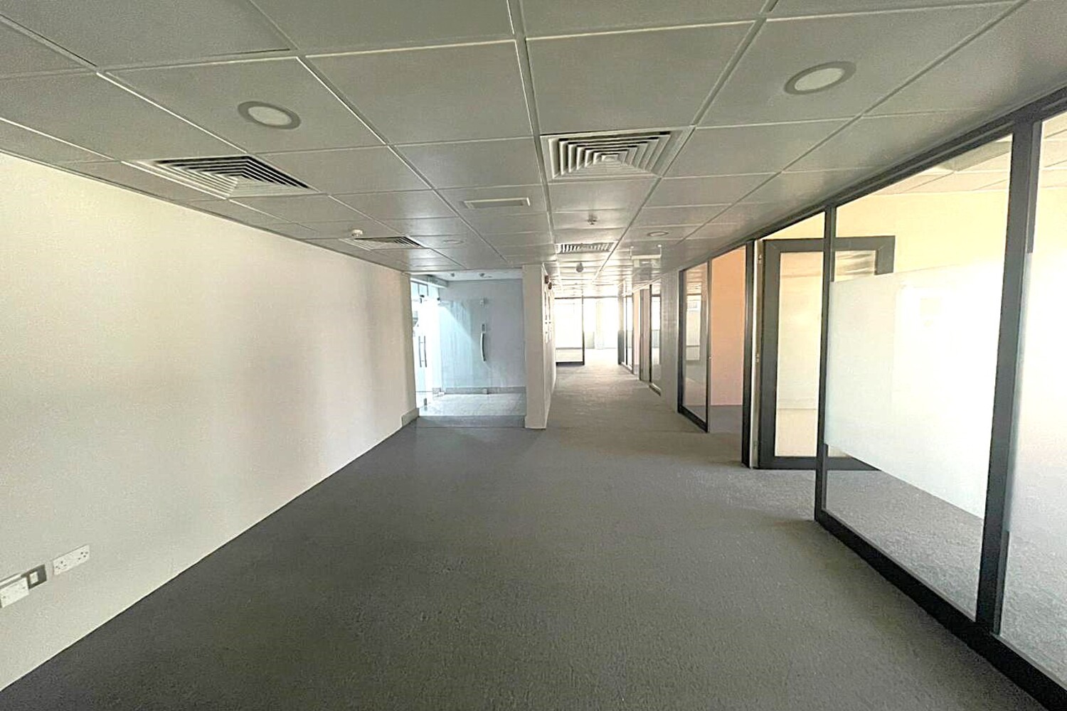 https://storage.engageplatform.ai/crc/properties/images/EP-1639566/94HaBcBfG1kX1q3IOtdCPSOeC3A8v1zJkYPCaFn5.jpg